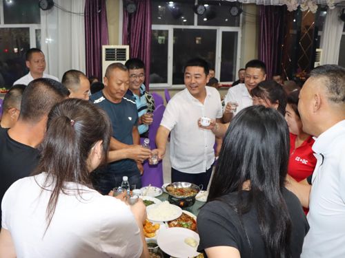 ���Ε�(hu��)�h�Ľ�(j��ng)����Ƭ